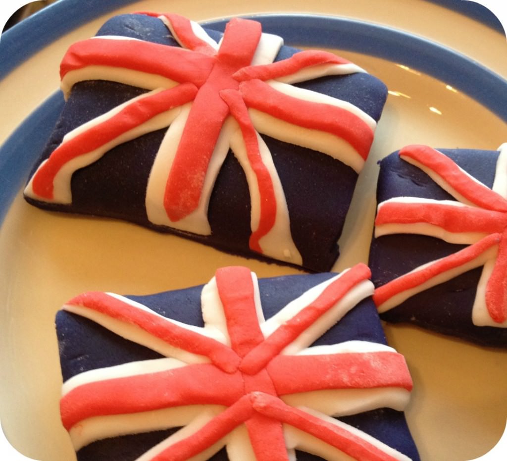 union flag biscuits