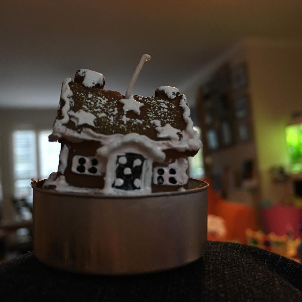 cute gingerbread house candles 