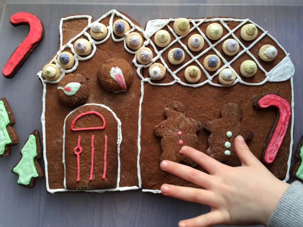 large gingerbread house biscuit