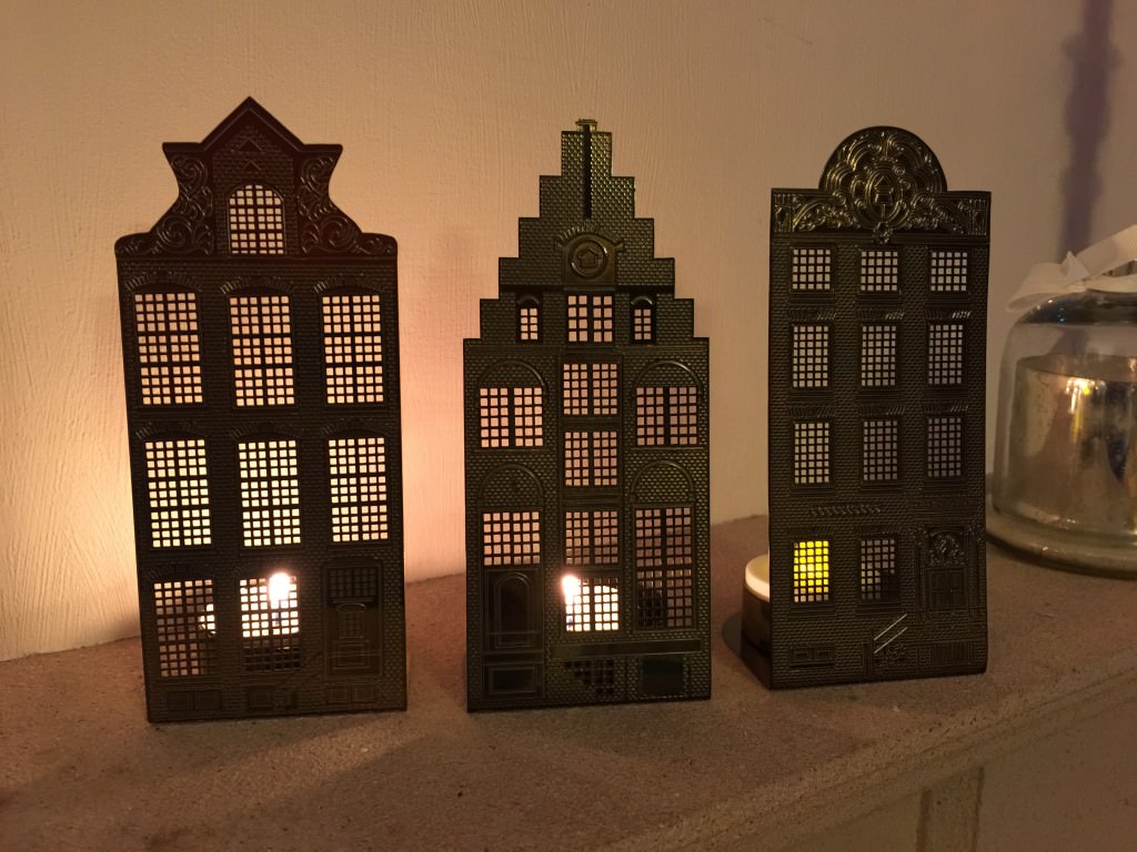 house shaped tea lights