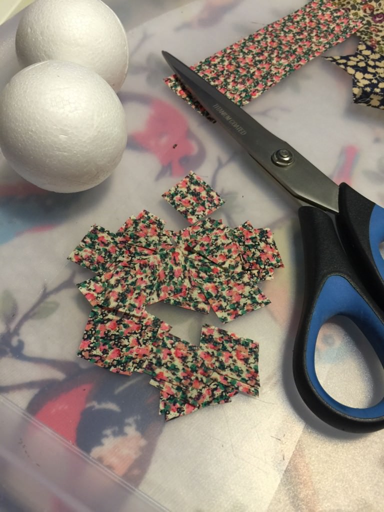 how to make liberty baubles