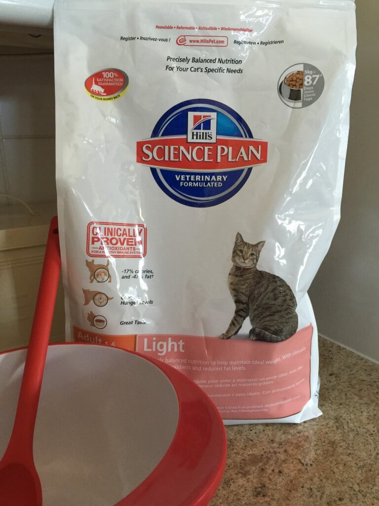 bag of Hills's pet food with bowl