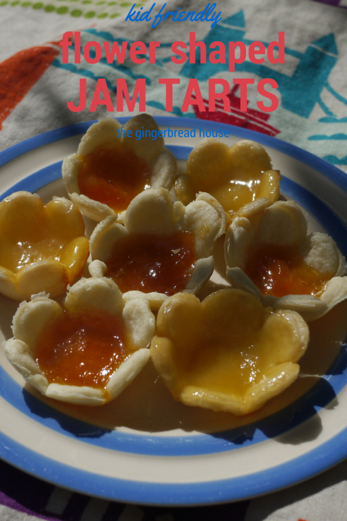 Flower shaped jam tarts for kids - the gingerbread house