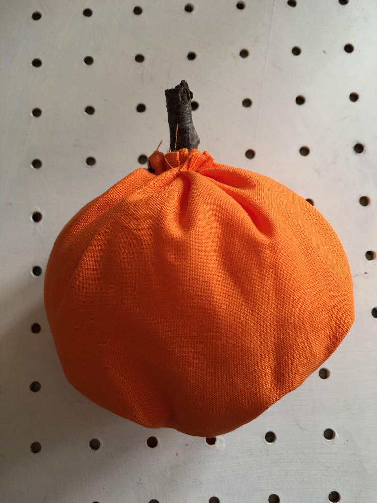How to make fabric pumpkins