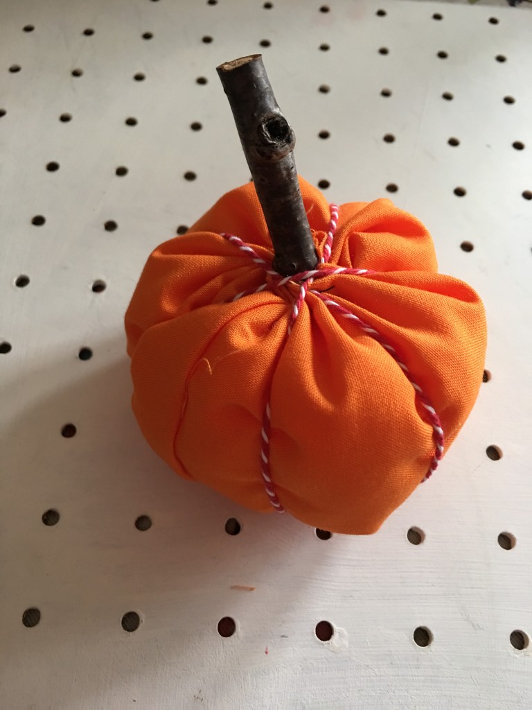 How to make fabric pumpkins