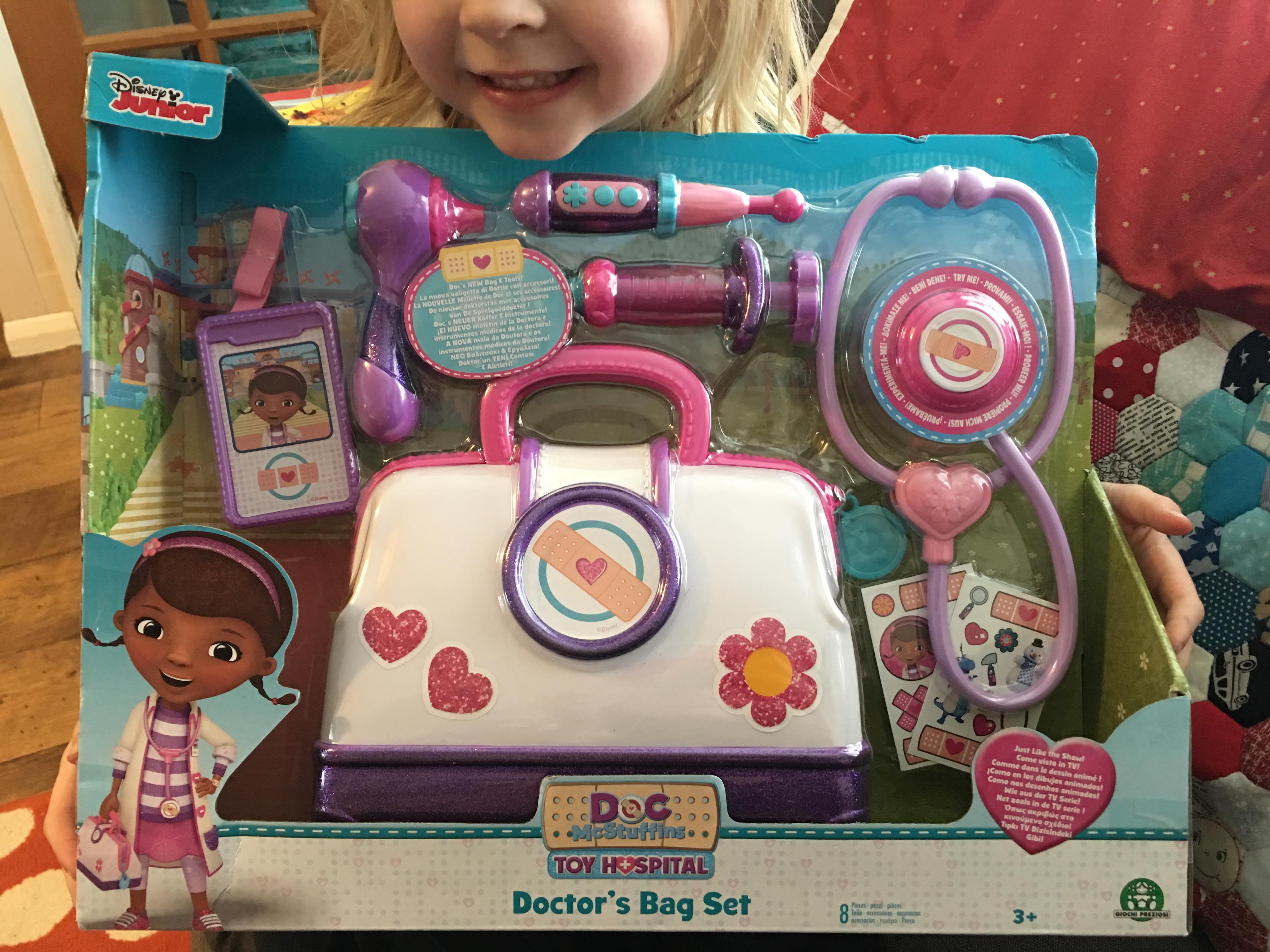 Doc McStuffins Toy Hospital Bag Set The Gingerbread House Co Uk   IMG 6267 